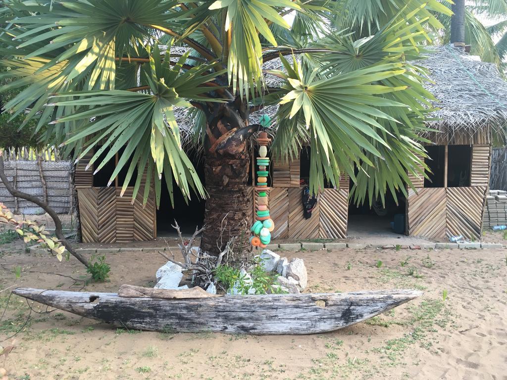 Sun Wind Beach Kalpitiya Kite Resort Bagian luar foto
