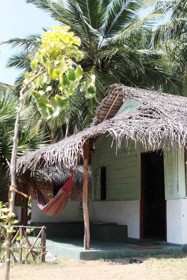 Sun Wind Beach Kalpitiya Kite Resort Bagian luar foto