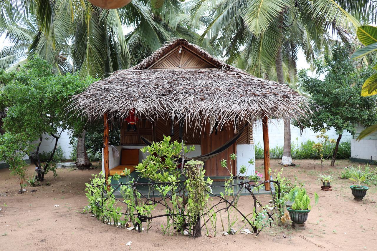 Sun Wind Beach Kalpitiya Kite Resort Bagian luar foto